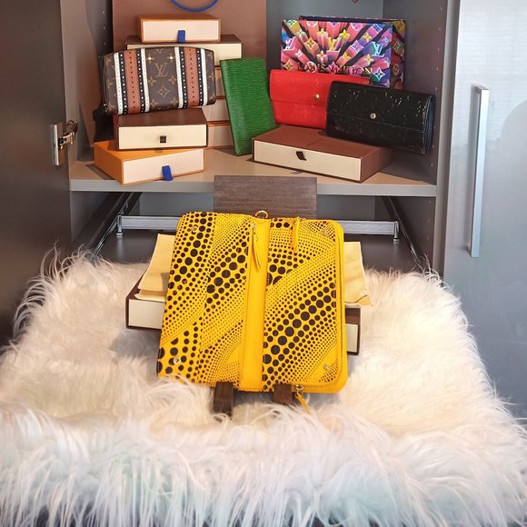 SOLD SOLD  LV x Kusama Waves/Dots Insolite Wallet 2013 (full inclusion) - Picture 15 of 15